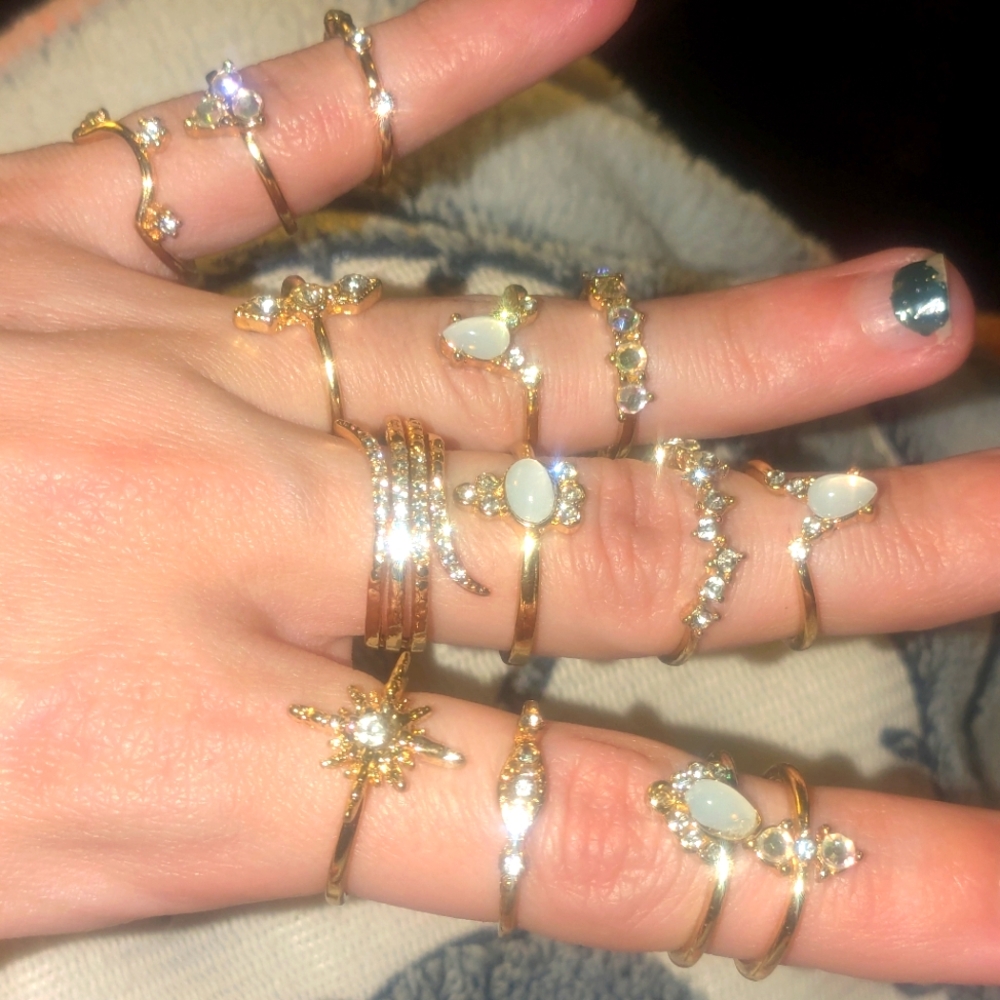 Elegant Gold Ring Set